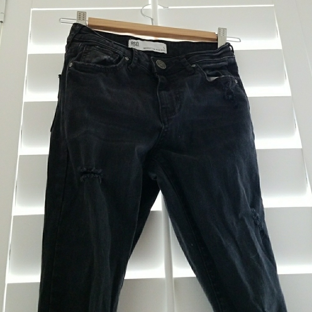 Black skinny jeans